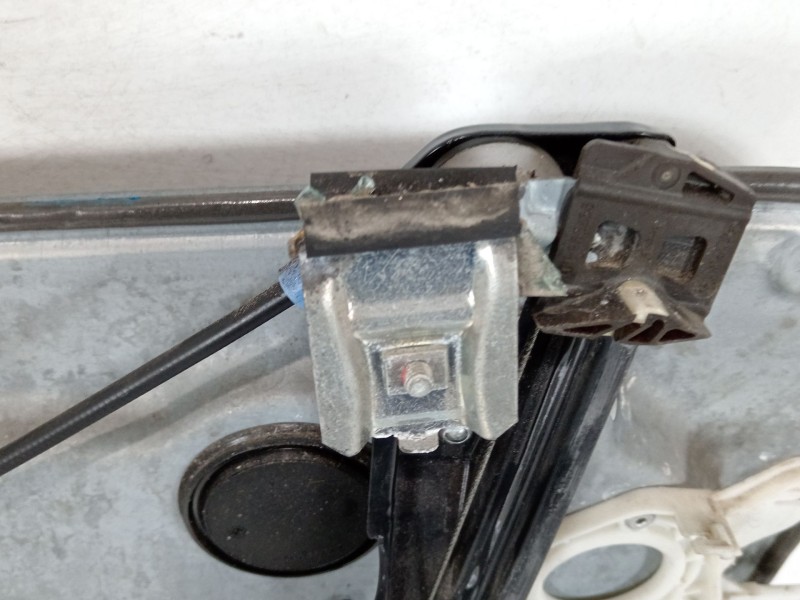 Recambio de elevalunas delantero izquierdo para seat ibiza iii (6l1) 1.4 16v referencia OEM IAM 6L3837751CH 6L2959802 6L3837755A