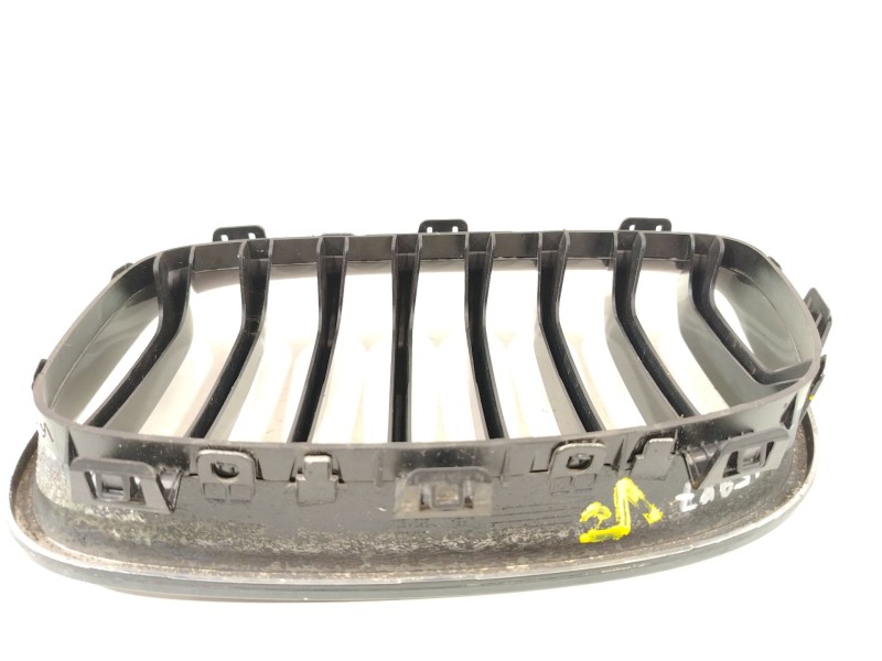 Recambio de rejilla delantera para bmw 1 (f20) 116 d referencia OEM IAM 7239022 51137262120 