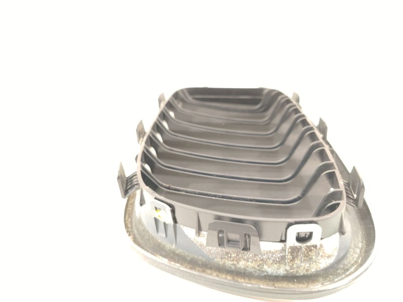 Recambio de rejilla delantera para bmw 1 (f20) 116 d referencia OEM IAM 7239022 51137262120 