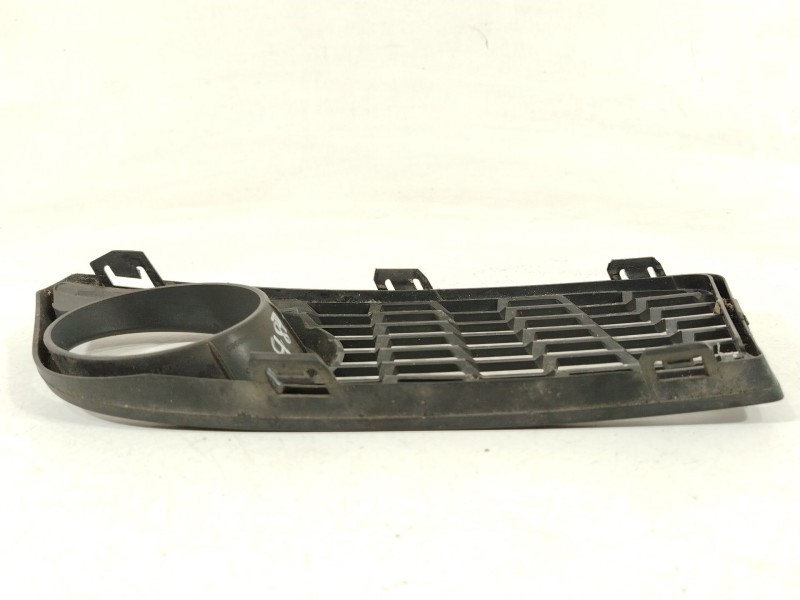 Recambio de rejilla paragolpes derecha para bmw 1 (f20) 116 d referencia OEM IAM 51118048968  