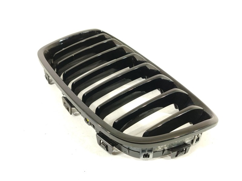 Recambio de rejilla delantera para bmw 1 (f20) 116 d referencia OEM IAM 7239021 51137262119 
