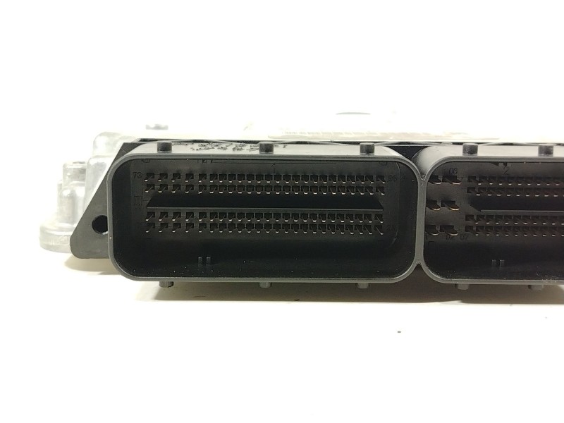 Recambio de centralita motor uce para bmw 1 (f20) 116 d referencia OEM IAM 8518424 0281018594 13618576341