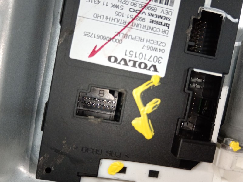 Recambio de elevalunas delantero izquierdo para volvo s40 ii (544) 2.0 d referencia OEM IAM 8679080 30710151 992745100