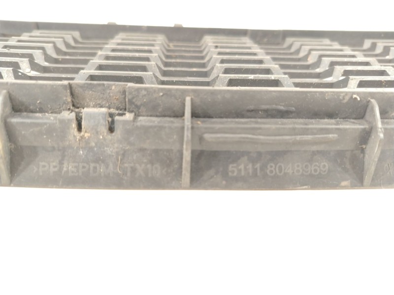 Recambio de rejilla paragolpes central para bmw 1 (f20) 116 d referencia OEM IAM 51118048969  