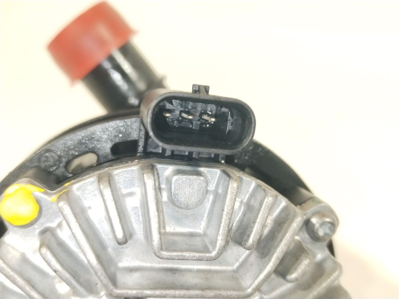 Recambio de bomba agua para cupra formentor (km7) 1.4 e-hybrid referencia OEM IAM 3WA965567  