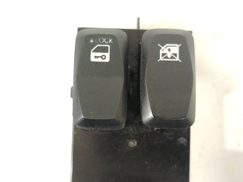 Recambio de mando elevalunas delantero izquierdo para hyundai ix35 (lm, el, elh) 1.7 crdi referencia OEM IAM 935702Y0109P  