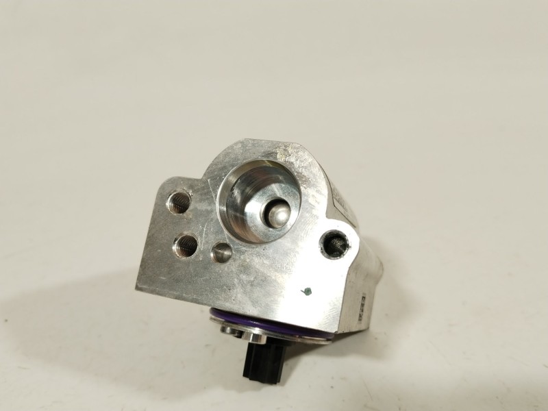 Recambio de valvula expansion para cupra formentor (km7) 1.4 e-hybrid referencia OEM IAM 85E816682L  