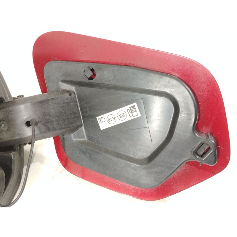 Recambio de tapa exterior combustible para opel corsa f (p2jo) 1.2 (68) referencia OEM IAM 39167574 39167575 