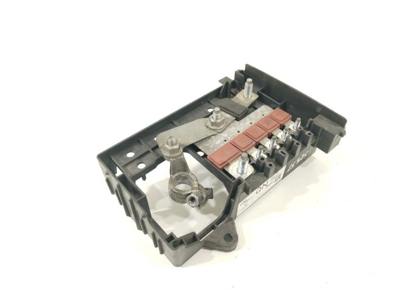 CAJA RELES / FUSIBLES 13302307 