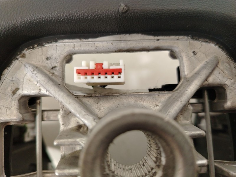 Recambio de volante para opel corsa f (p2jo) 1.2 (68) referencia OEM IAM 2332010760  