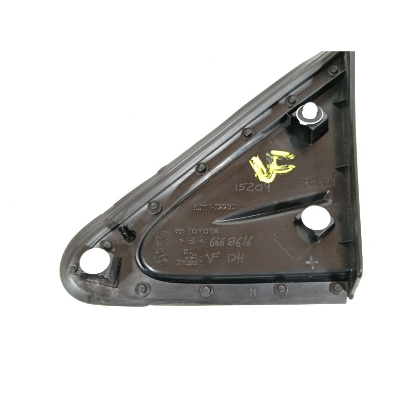 Recambio de moldura para toyota corolla fastback (_e21_) 1.8 hybrid (zwe211) referencia OEM IAM 6011702230  