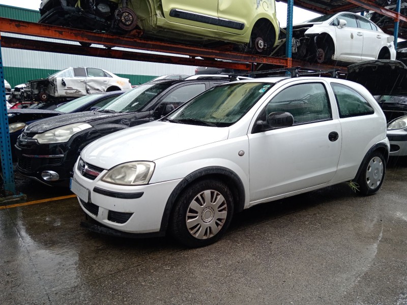 opel corsa c (x01) del año 2003