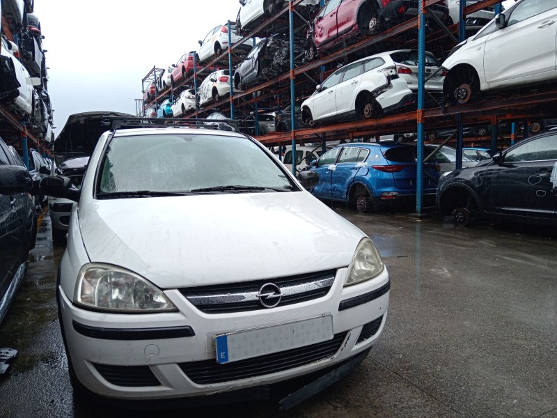 opel corsa c (x01) del año 2003