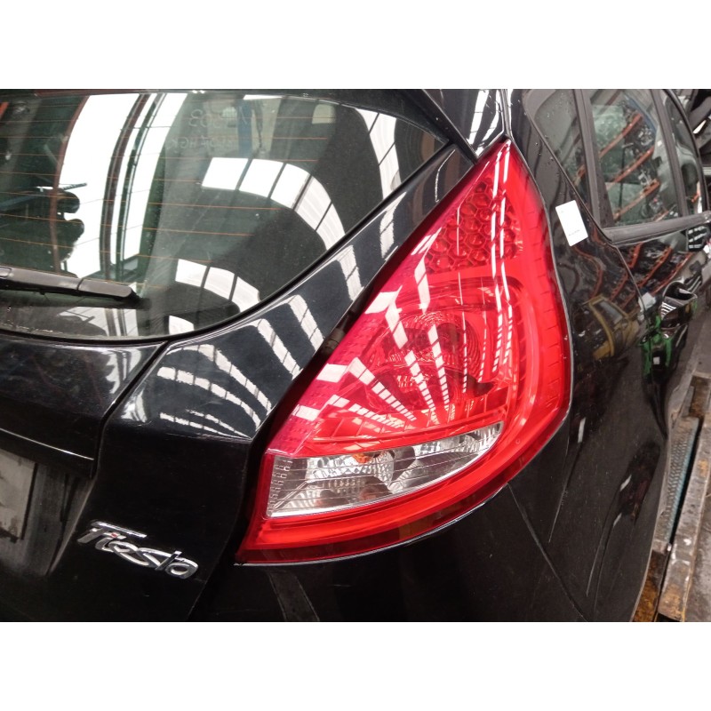 Recambio de piloto trasero derecho para ford fiesta vi (cb1, ccn) 1.25 referencia OEM IAM 8A6113404AE 8A6113404A 