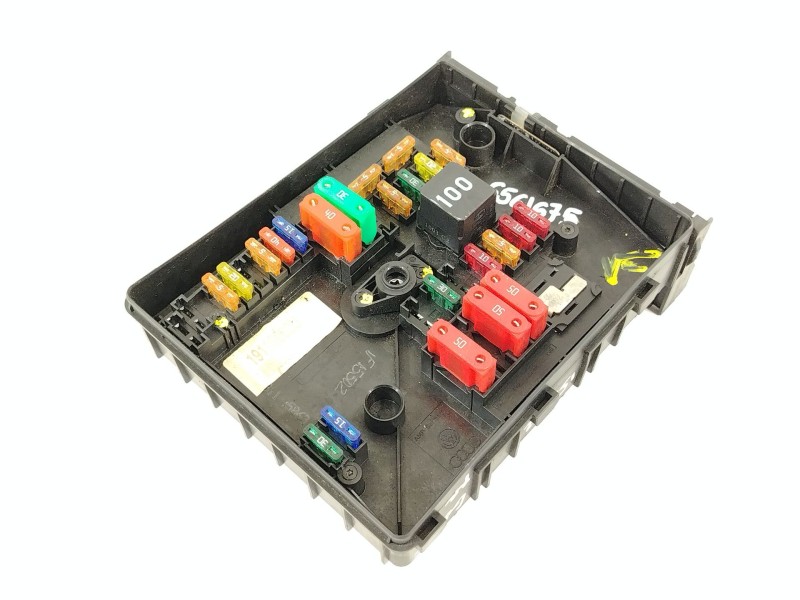 Recambio de caja reles / fusibles para volkswagen golf vi (5k1) 2.0 tdi referencia OEM IAM 1K0937125D 19118062U 
