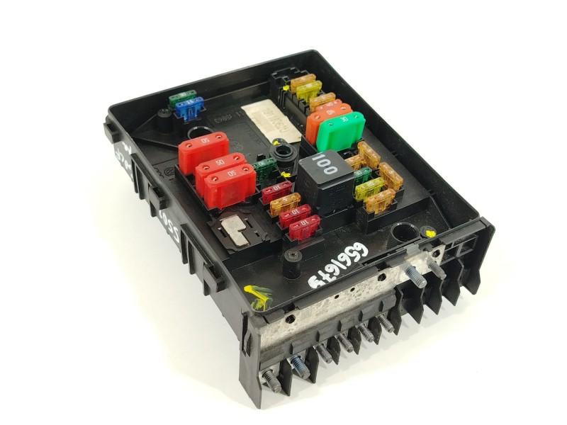 Recambio de caja reles / fusibles para volkswagen golf vi (5k1) 2.0 tdi referencia OEM IAM 1K0937125D 19118062U 