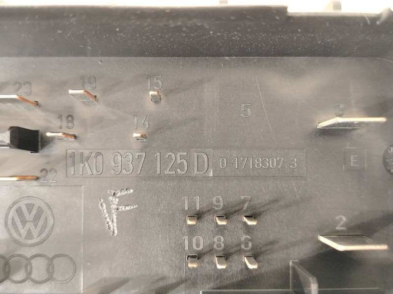 Recambio de caja reles / fusibles para volkswagen golf vi (5k1) 2.0 tdi referencia OEM IAM 1K0937125D 19118062U 