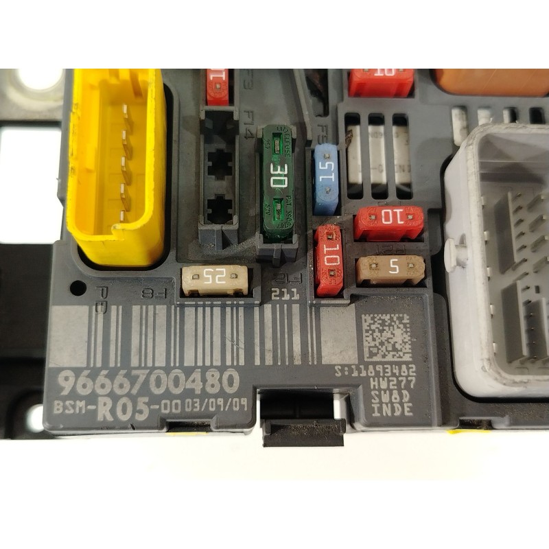 Recambio de caja reles / fusibles para peugeot 308 i (4a_, 4c_) 1.6 hdi referencia OEM IAM 9666700480 BSMR0500 