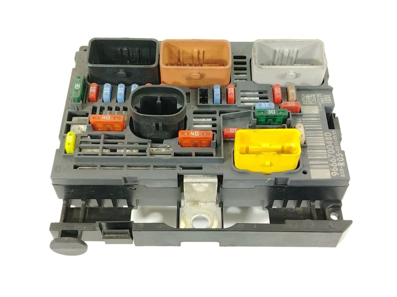 Recambio de caja reles / fusibles para peugeot 308 i (4a_, 4c_) 1.6 hdi referencia OEM IAM 9666700480 BSMR0500 