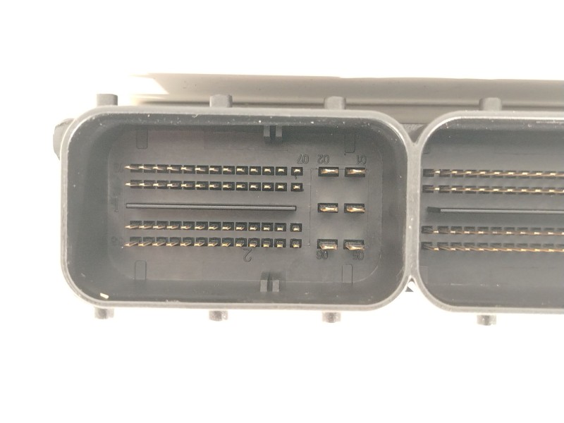 Recambio de centralita motor uce para bmw 5 touring (e61) 520 d referencia OEM IAM 8506199 0281016066 850619901