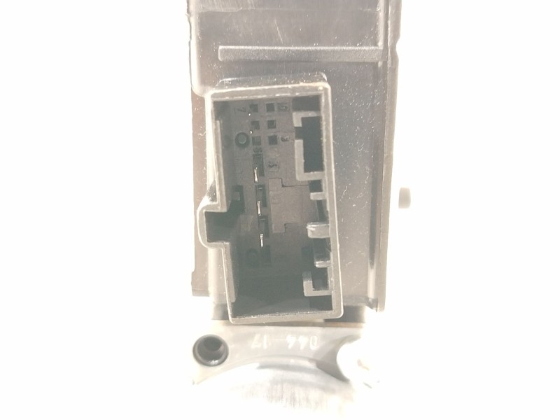 Recambio de motor elevalunas trasero izquierdo para seat leon (5f1) 1.6 tdi referencia OEM IAM 5Q0959811A 0130822725 