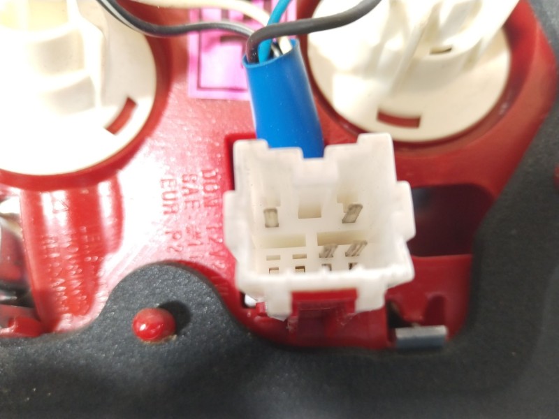 Recambio de piloto trasero derecho en porton para chevrolet lacetti (j200) 1.4 16v referencia OEM IAM 96551217  