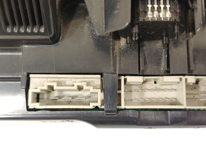 Recambio de mando climatizador para audi a6 avant (4f5) 3.0 tdi quattro referencia OEM IAM 4F1820043J 5HB008833 