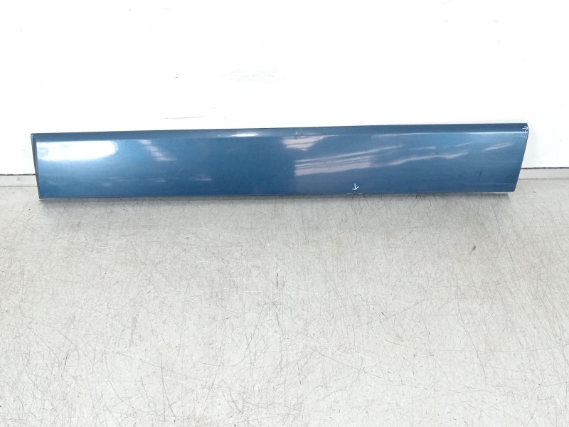 Recambio de moldura para opel vivaro b kasten/combi combi l1 2.7t referencia OEM IAM 768556674R 93867912 93453569