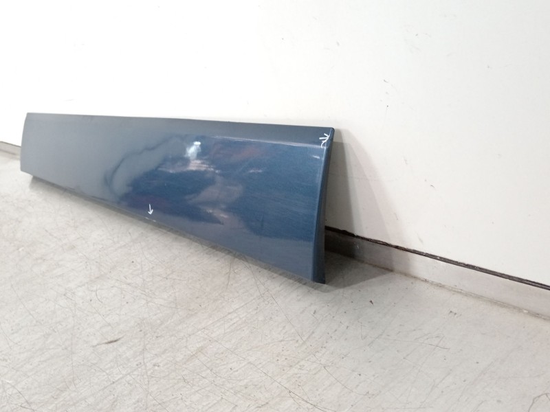 Recambio de moldura para opel vivaro b kasten/combi combi l1 2.7t referencia OEM IAM 768556674R 93867912 93453569