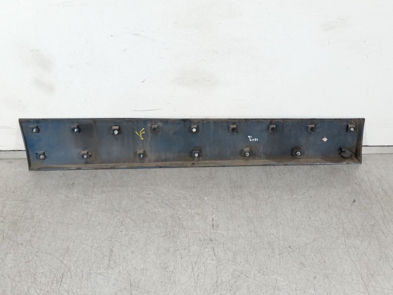 Recambio de moldura para opel vivaro b kasten/combi combi l1 2.7t referencia OEM IAM 768556674R 93867912 93453569