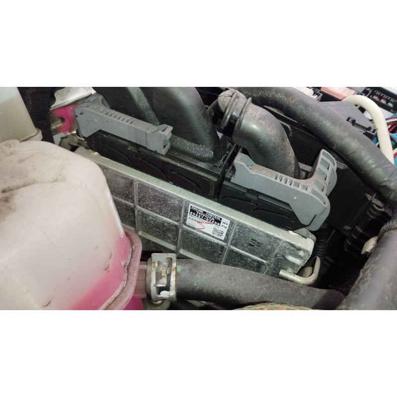 Recambio de centralita motor uce para toyota auris (_e15_) 1.8 hybrid (zwe150_) referencia OEM IAM 896610Z250 2754001721 