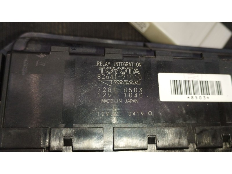 Recambio de caja reles / fusibles para toyota auris (_e15_) 1.8 hybrid (zwe150_) referencia OEM IAM 8264171010 72818503 