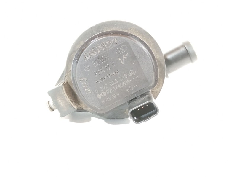 Recambio de bomba agua para opel vivaro b kasten/combi combi l1 2.7t referencia OEM IAM 925164GA0A  