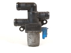 Recambio de bomba agua para opel vivaro b kasten/combi combi l1 2.7t referencia OEM IAM 8200414156  