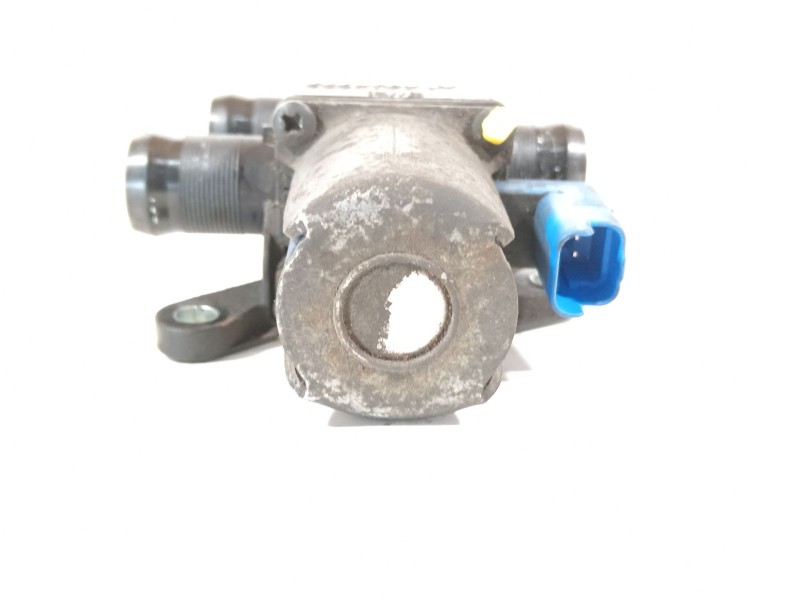 Recambio de bomba agua para opel vivaro b kasten/combi combi l1 2.7t referencia OEM IAM 8200414156  