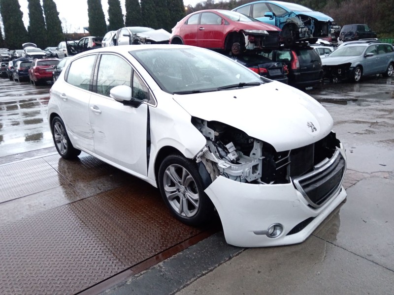 peugeot 208 i (ca_, cc_) del año 2014