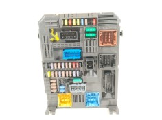 Recambio de caja reles / fusibles para citroën c3 iii (sx) 1.2 thp 110 referencia OEM IAM 9830790580 BSIEL3CEM00 