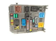 Recambio de caja reles / fusibles para citroën c3 iii (sx) 1.2 thp 110 referencia OEM IAM 9830790580 BSIEL3CEM00  2