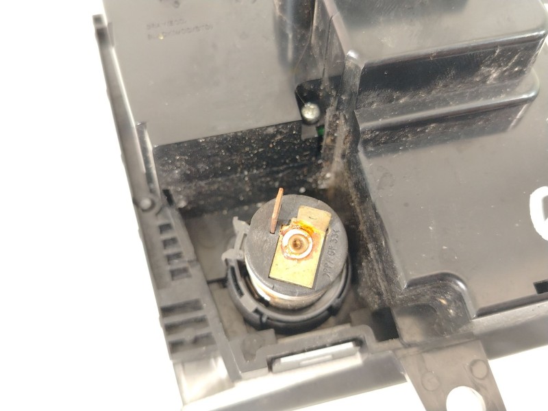 Recambio de mando climatizador para volvo xc90 i (275) d5 awd referencia OEM IAM 30746025 13331420 