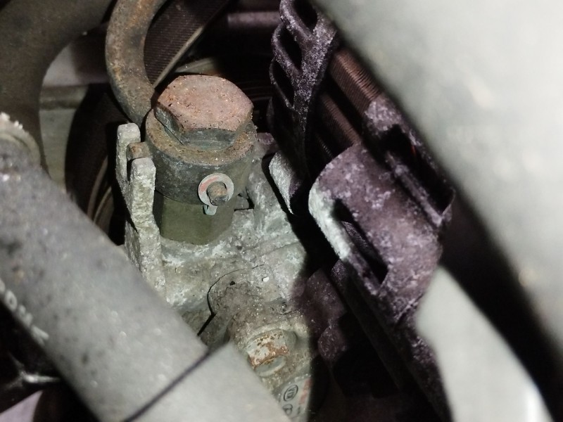 Recambio de bomba direccion para hyundai tucson (jm) 2.0 crdi referencia OEM IAM 571002E200  