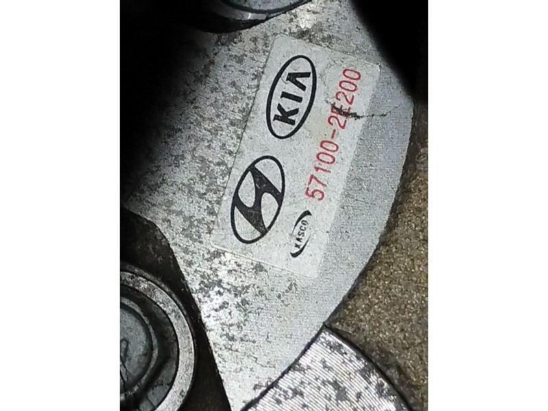 Recambio de bomba direccion para hyundai tucson (jm) 2.0 crdi referencia OEM IAM 571002E200  