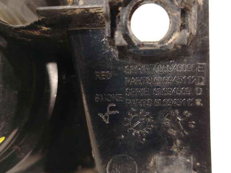 Recambio de piloto trasero derecho para seat ibiza iii (6l1) 1.4 16v referencia OEM IAM 6L6945112C 6L6945096D 