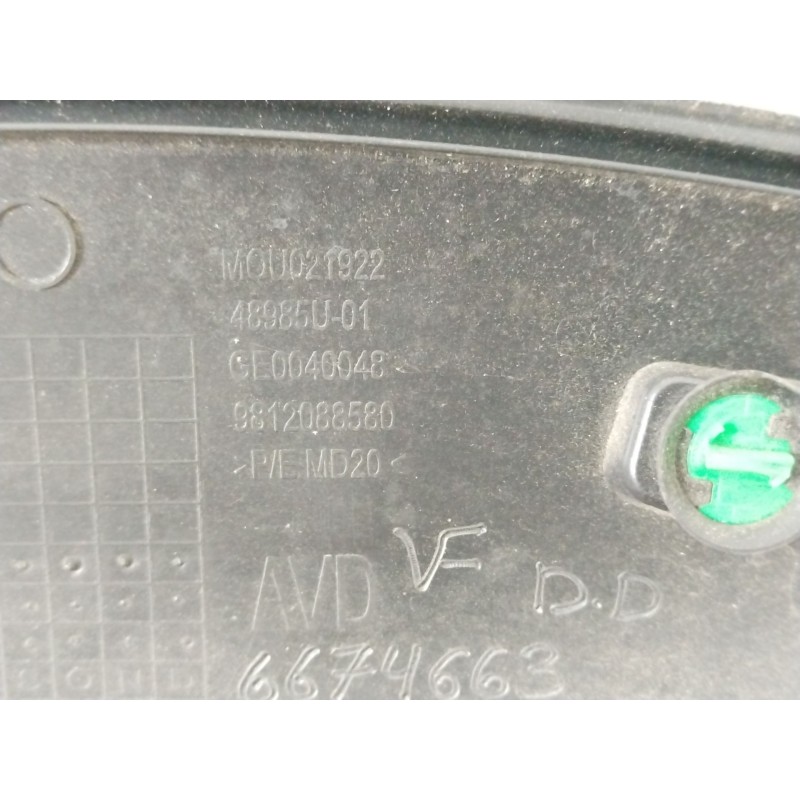 Recambio de aletin delantero derecho para citroën c3 iii (sx) 1.2 thp 110 referencia OEM IAM 9812088580  