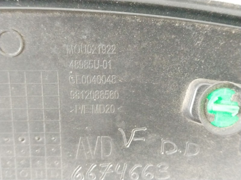 Recambio de aletin delantero derecho para citroën c3 iii (sx) 1.2 thp 110 referencia OEM IAM 9812088580  