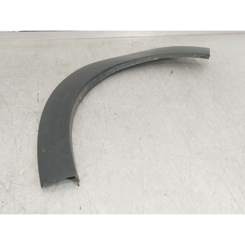 Recambio de aletin delantero derecho para citroën c3 iii (sx) 1.2 thp 110 referencia OEM IAM 9812088580  