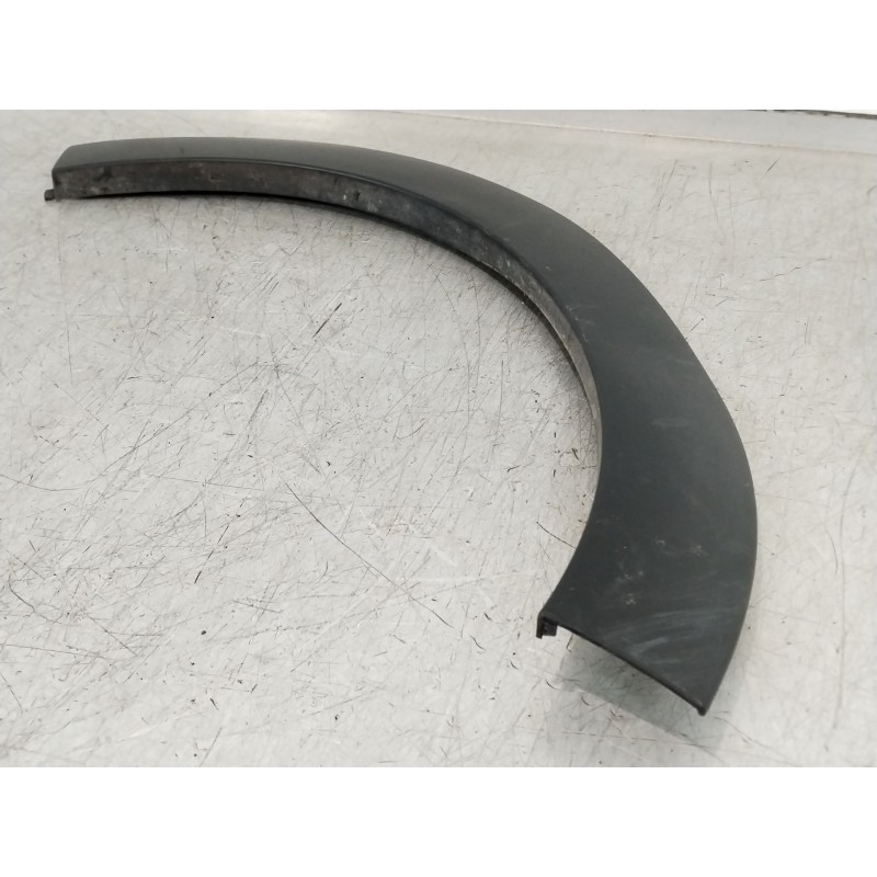 Recambio de aletin delantero derecho para citroën c3 iii (sx) 1.2 thp 110 referencia OEM IAM 9812088580  