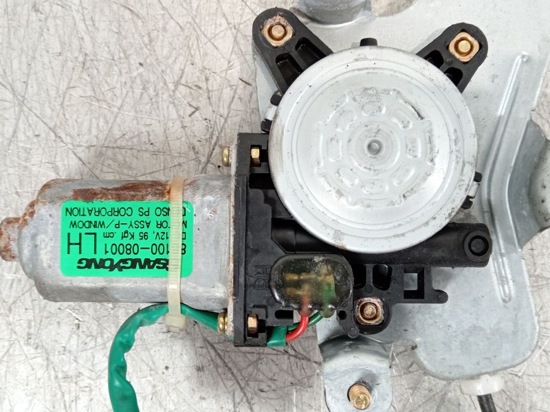 Recambio de elevalunas trasero izquierdo para ssangyong rexton 2.9 td gls referencia OEM IAM 8810008001 1050305 