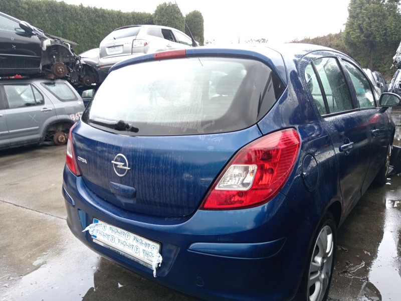 opel corsa d (s07) del año 2009