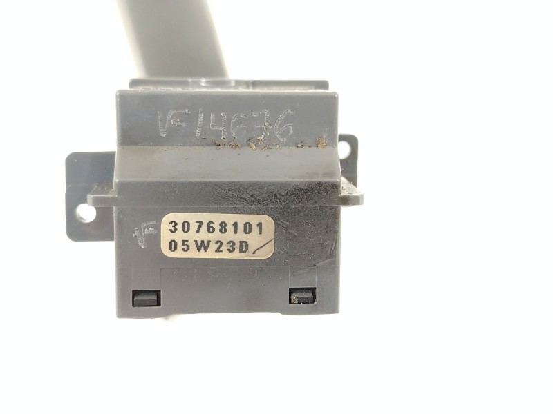 Recambio de mando limpia para volvo xc70 i cross country (295) d5 xc awd referencia OEM IAM 30768101  