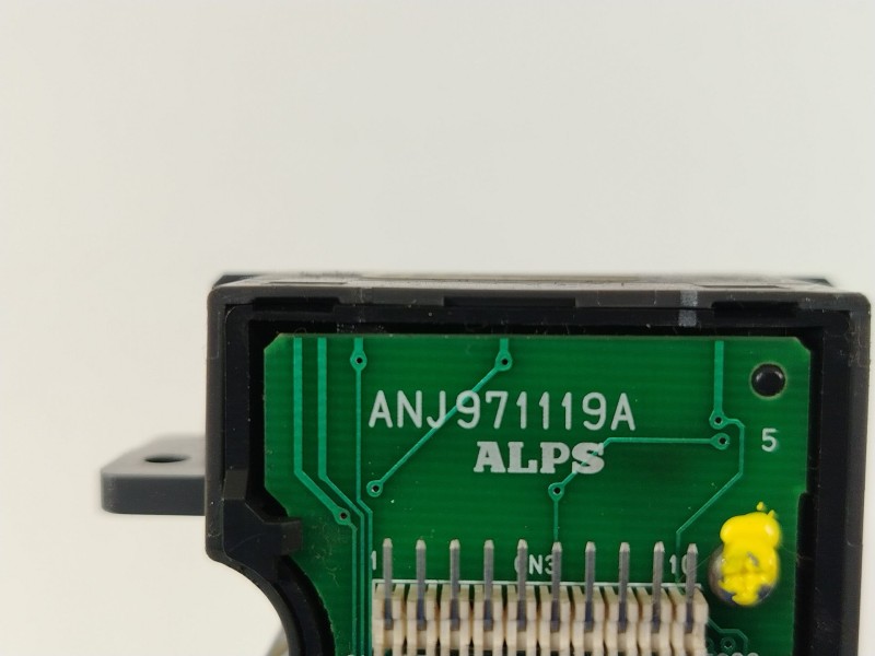 Recambio de mando limpia para volvo xc70 i cross country (295) d5 xc awd referencia OEM IAM 30768101  